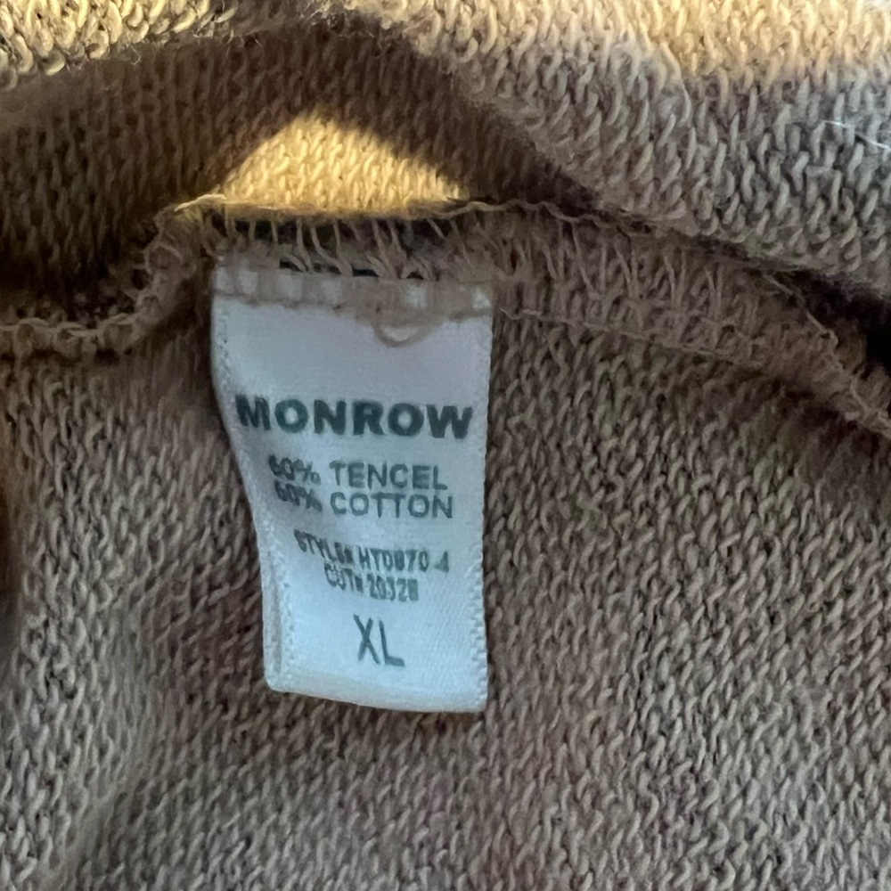MONROW Animal Camo Print Sweatshirt - XL - Picture 12 of 12